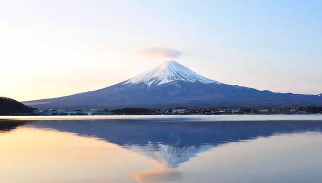 日本的富士山到底归谁所有 日本的富士山是谁的