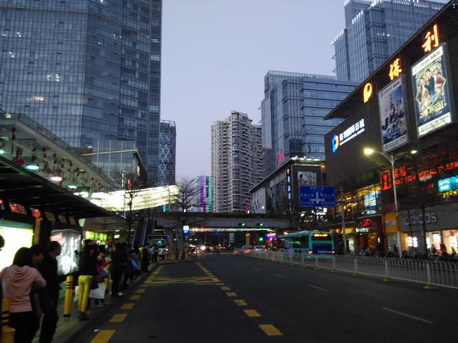 深圳有多繁华 深圳街道有多繁华