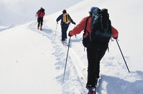 冬天登山应该注意什么 登山注意事项和技巧