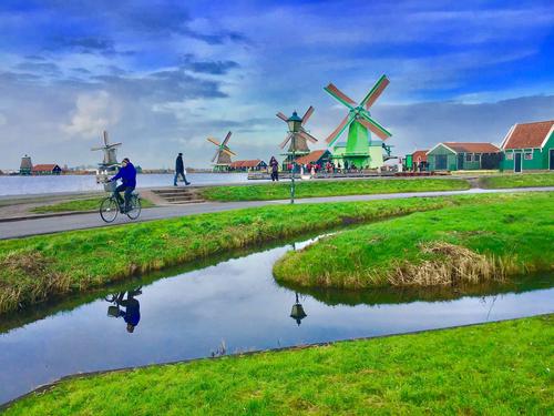 荷兰为什么是水之国 荷兰是一个怎样的国家
