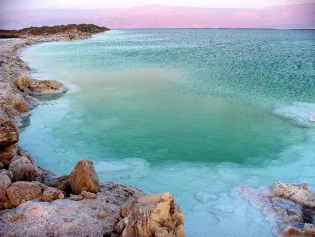 为什么说死海是世界陆地最低点 死海是盐水湖吗