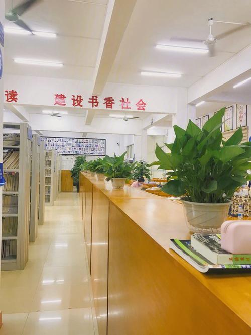 海南省琼中的图书馆电话号码 琼海市图书馆开放时间