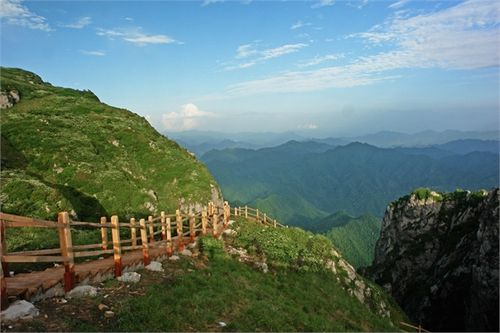 海西十大名胜古迹景点推荐 贵州旅游十大景点排名